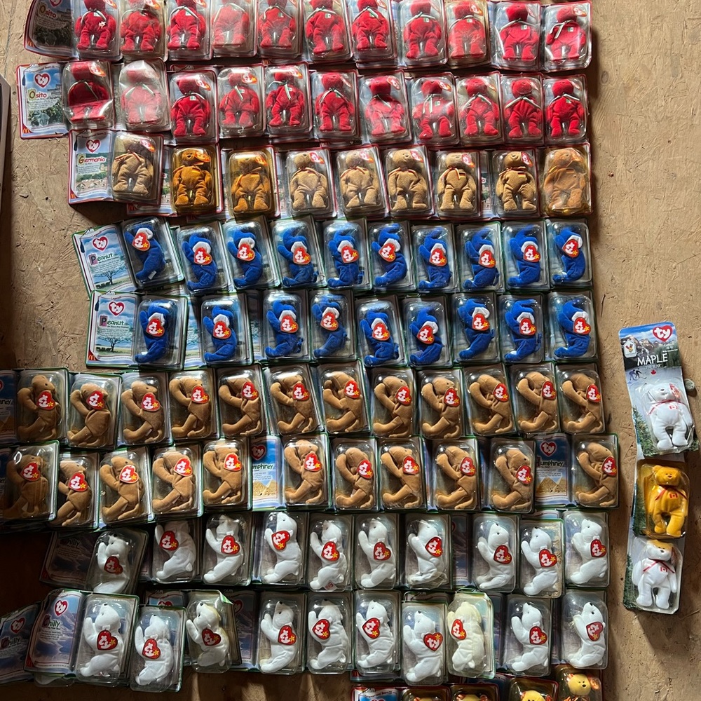 Lot McDonald’s teenie beanie legends and bears